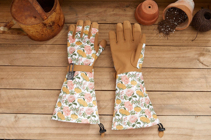 Woman's Work Arm Saver Gardening Gloves: White Dahlia
